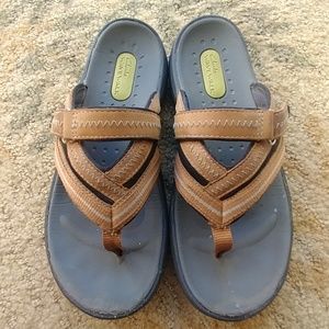 Clarks wave coast thong sandal tan 6.5